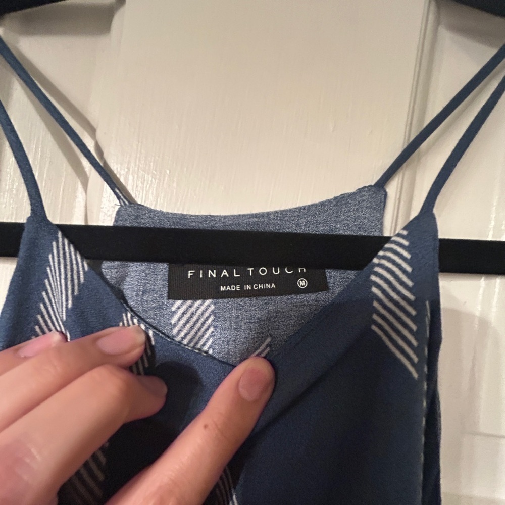 Elegant Blue Patterned Dress - Picture 4 of 5